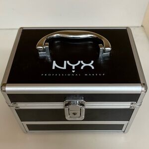 NYX Professional Makeup Black and Silver Case
